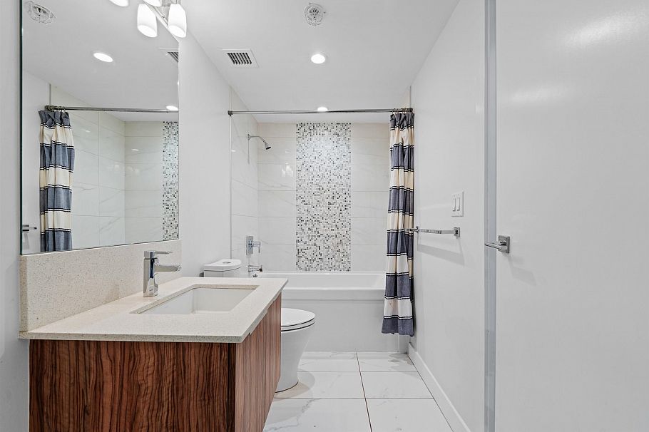 404 1283 HOWE STREET, Vancouver BC V6Z 1C1 Vancouver, BC - 18