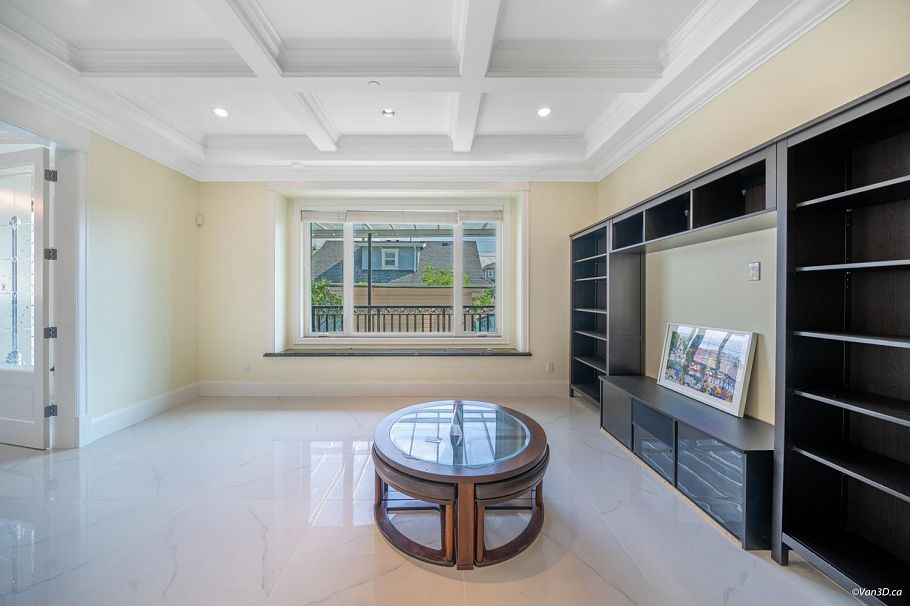 6830 Vivian Street Vancouver, BC - 13