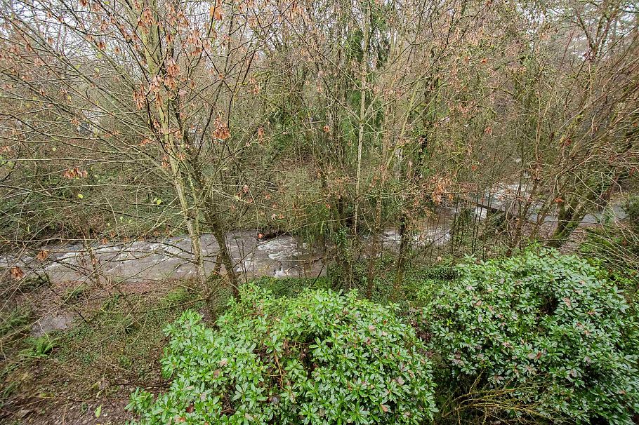 307 1385 Draycott Road North Vancouver, BC - 25