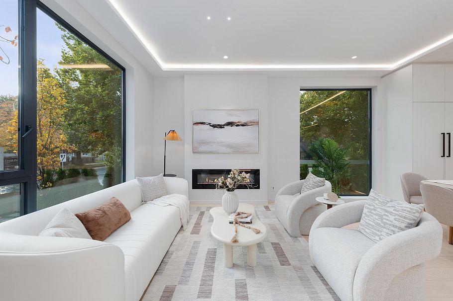 2 1595 W 66th Avenue Vancouver, BC - 2