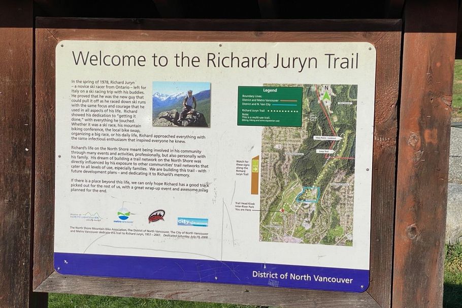 1019 Old Lillooet Road North Vancouver, BC - 34