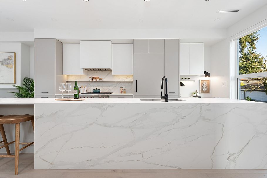 1489 W 52nd Avenue Vancouver, BC - 5