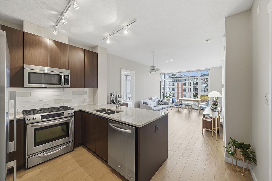 408 135 W 2nd Street North Vancouver, BC - 14