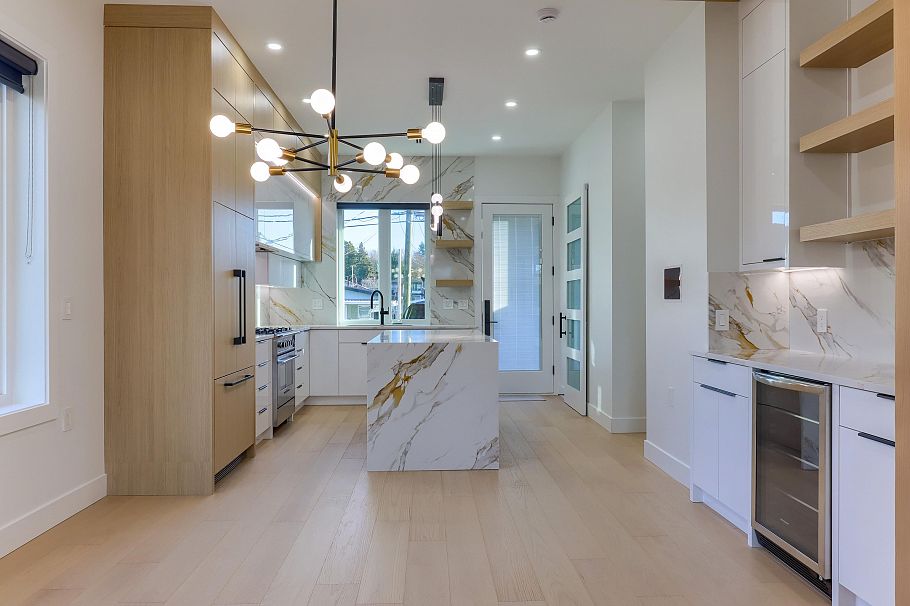 4670 Todd Street Vancouver, BC - 11