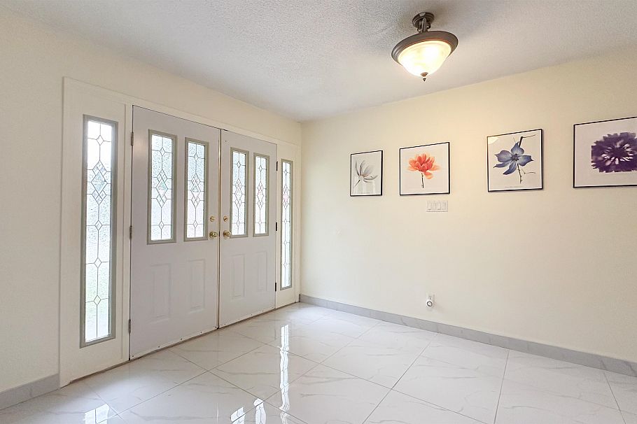 4455 Jerome Place North Vancouver, BC - 4