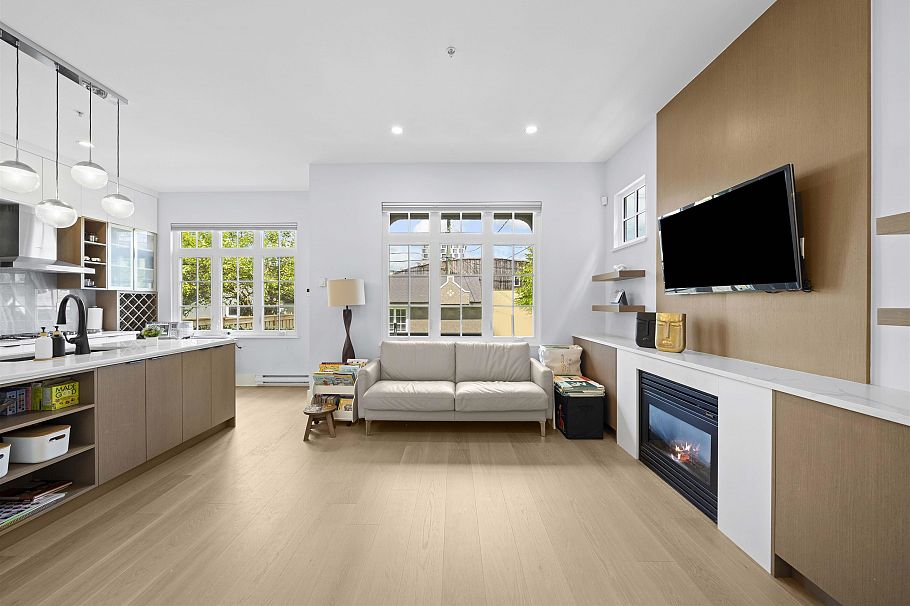 3711 W 11th Avenue Vancouver, BC - 13