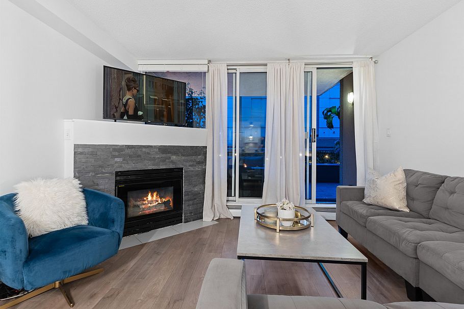 312 555 Abbott Street Vancouver, BC - 10