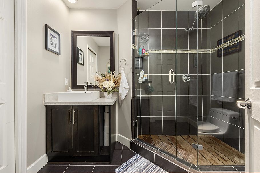 1858 W 1st Avenue Vancouver, BC - 22