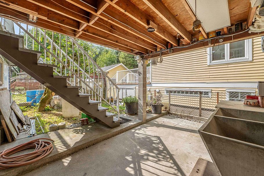 1794 E 6th Avenue Vancouver, BC - 33