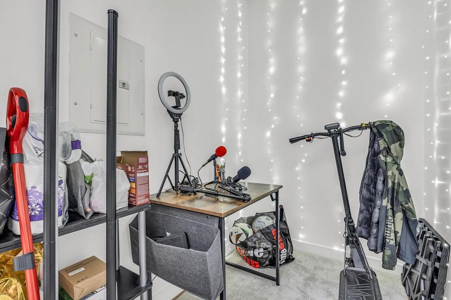 119 1633 Mackay Avenue North Vancouver, BC - 17