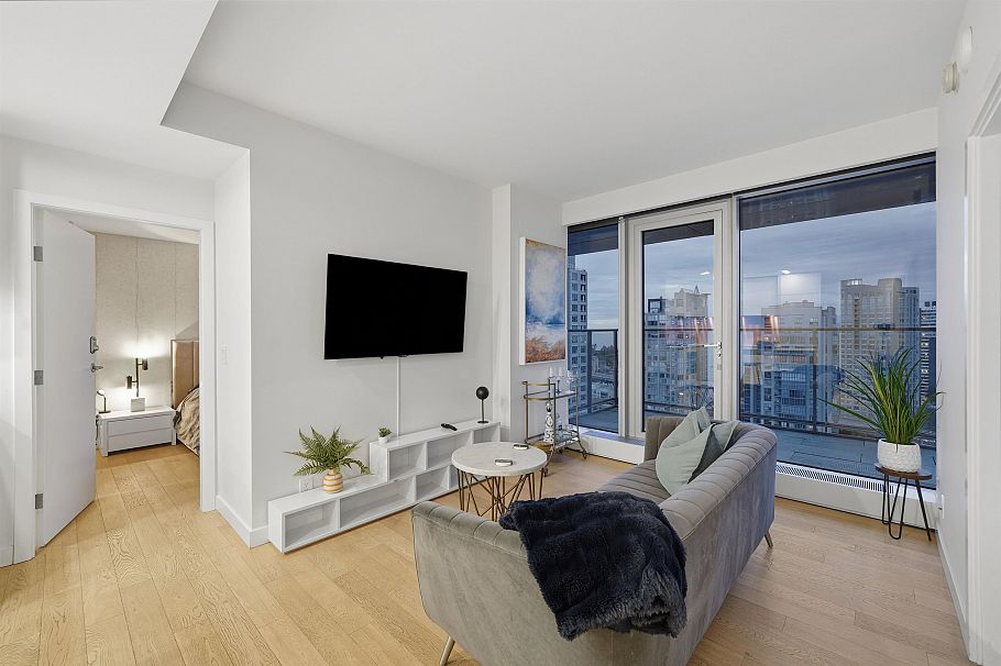 2506 1480 Howe Street Vancouver, BC - 2