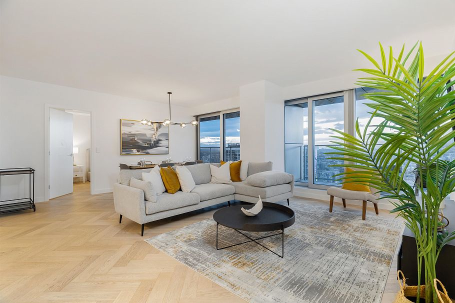 4906 1480 Howe Street Vancouver, BC - 5