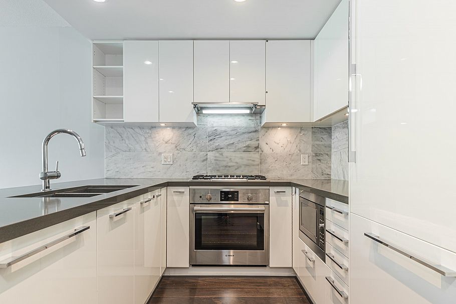 212 5638 Birney Avenue Vancouver, BC - 5