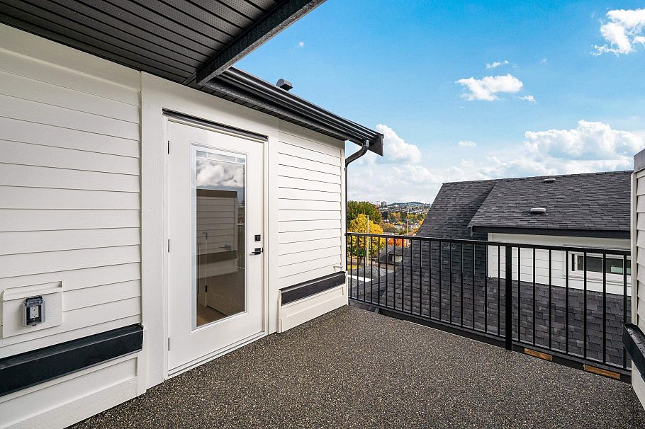 3 3065 Charles Street Vancouver, BC - 35