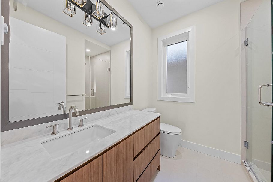 2 4650 Gothard Street Vancouver, BC - 19