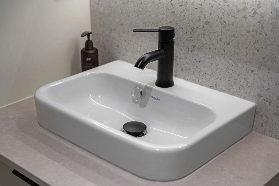 27 632 E 3rd Street North Vancouver, BC - 17