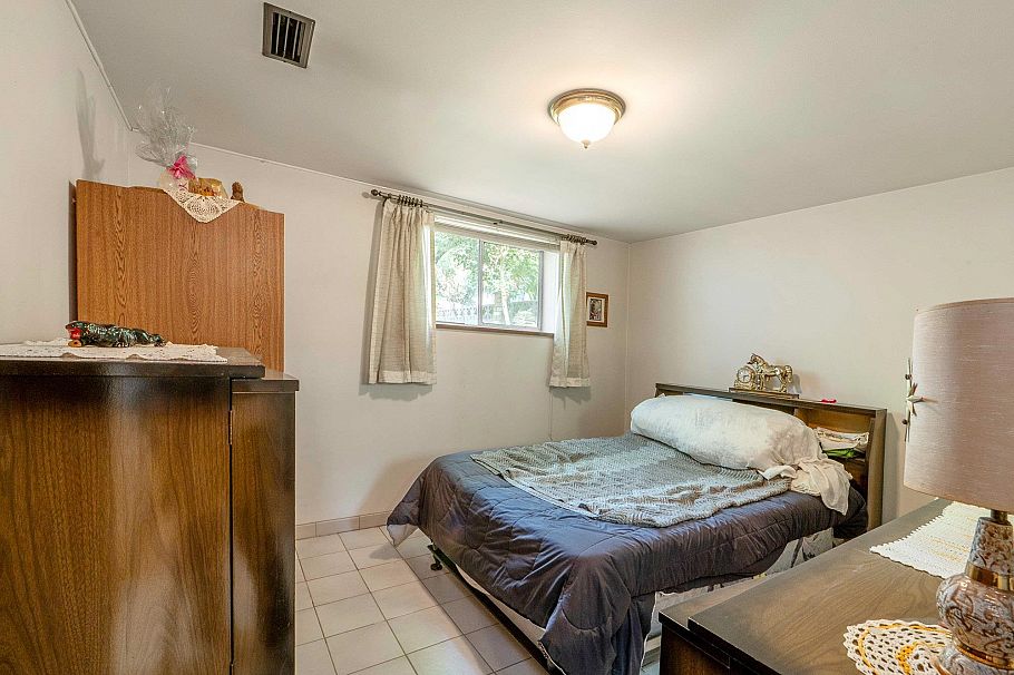 1794 E 6th Avenue Vancouver, BC - 30