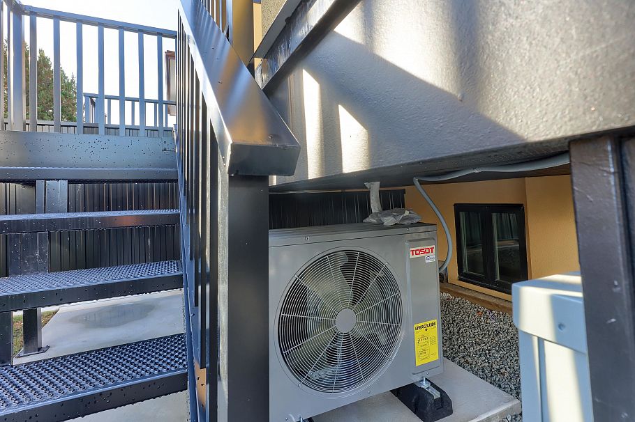 4670 Todd Street Vancouver, BC - 33