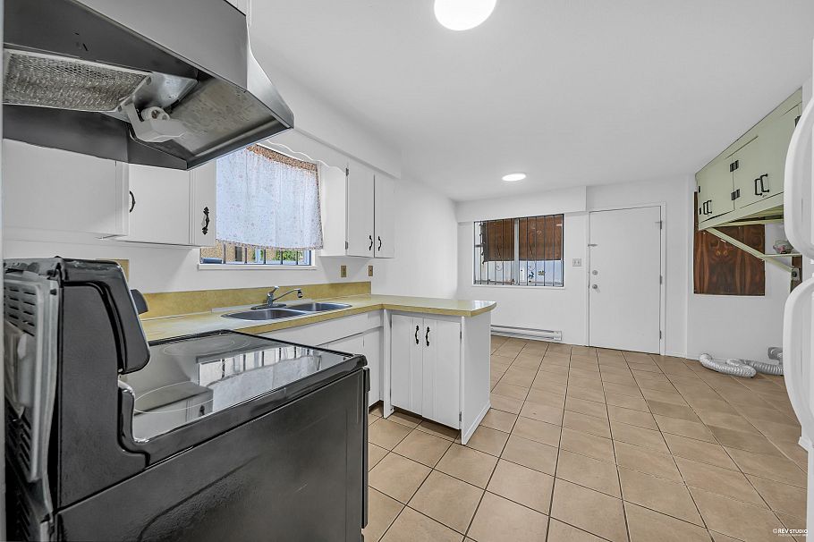 7511 Main Street Vancouver, BC - 34