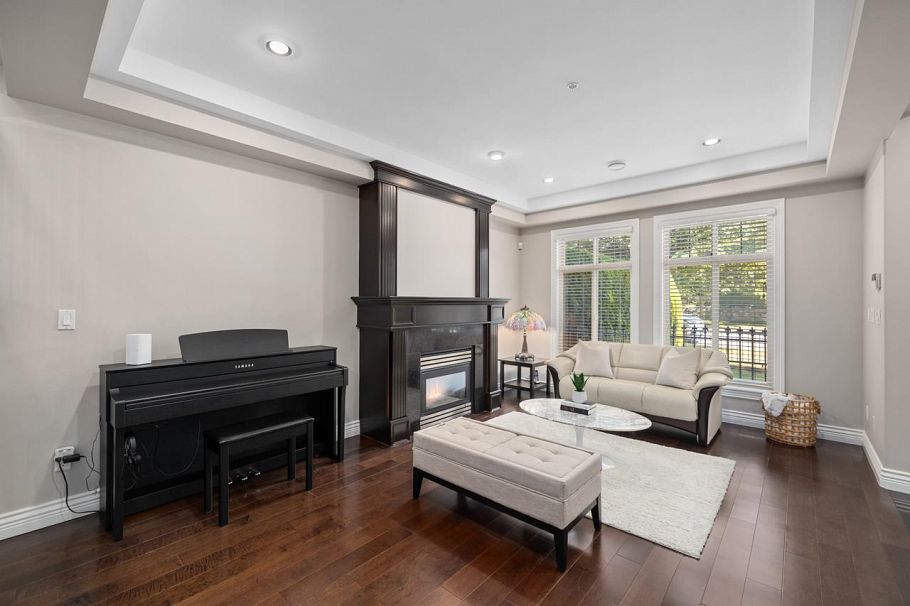 8291 Laurel Street Vancouver, BC - 4