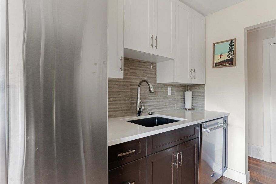 1019 Old Lillooet Road North Vancouver, BC - 14