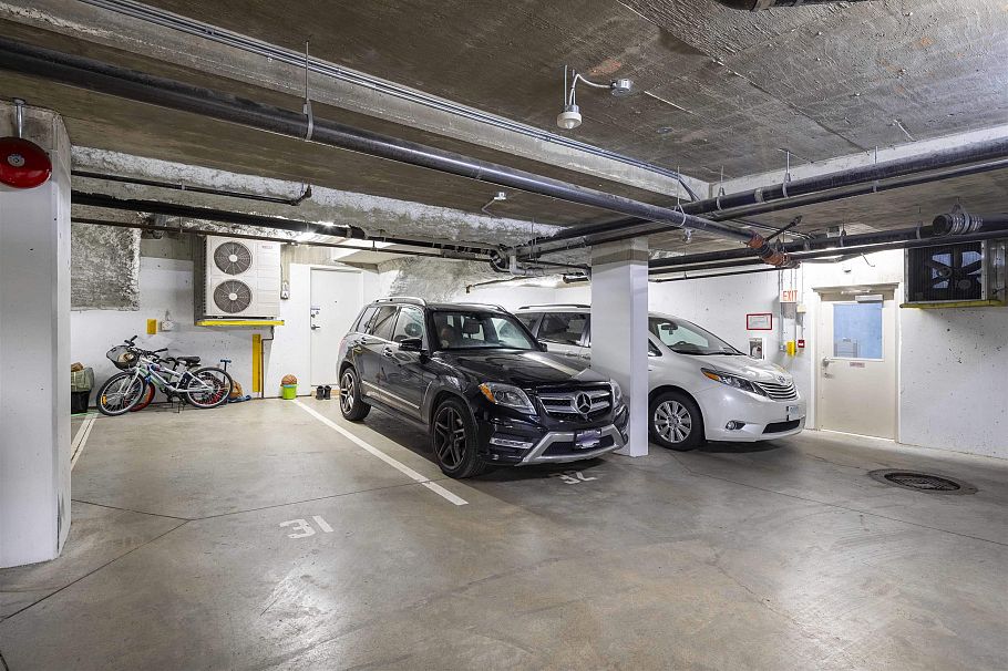 6106 Oak Street Vancouver, BC - 8