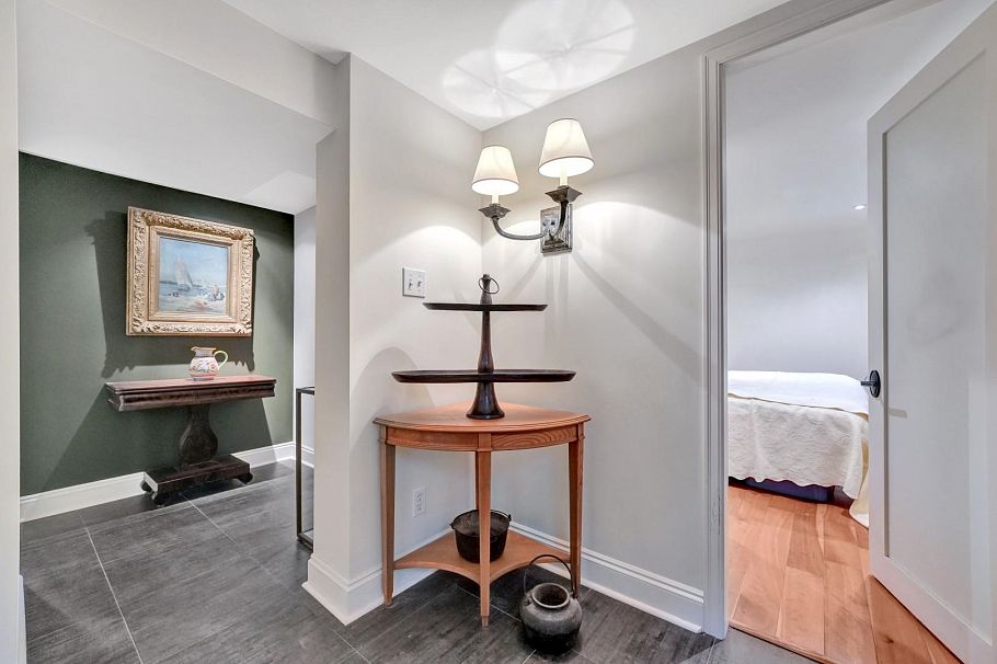 2303 W 3rd Avenue Vancouver, BC - 22