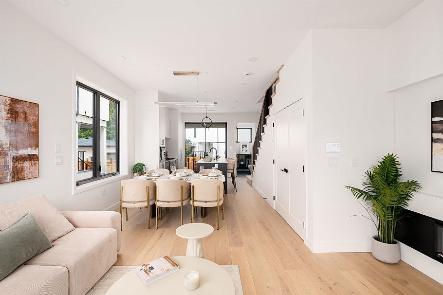 838 W 64th Avenue Vancouver, BC - 3