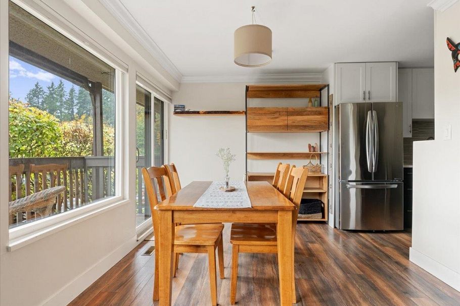 1019 Old Lillooet Road North Vancouver, BC - 10