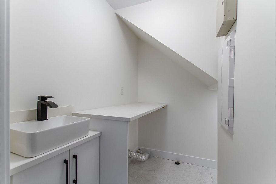 1922 William Street Vancouver, BC - 11