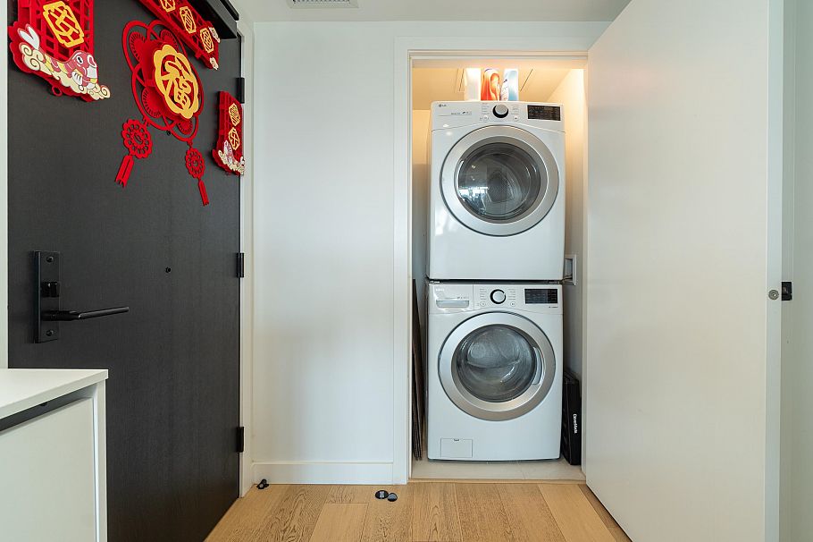 905 1365 Davie Street Vancouver, BC - 32