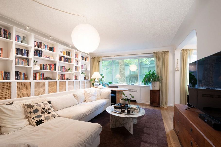 103 985 Jervis Street Vancouver, BC - 3