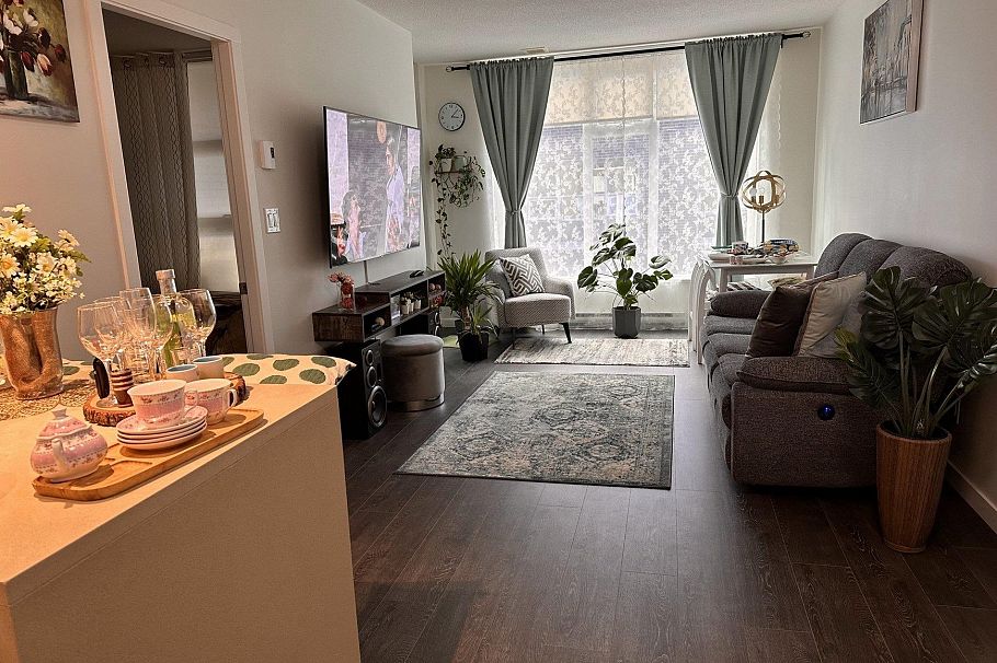 504 5598 Ormidale Street Vancouver, BC - 3