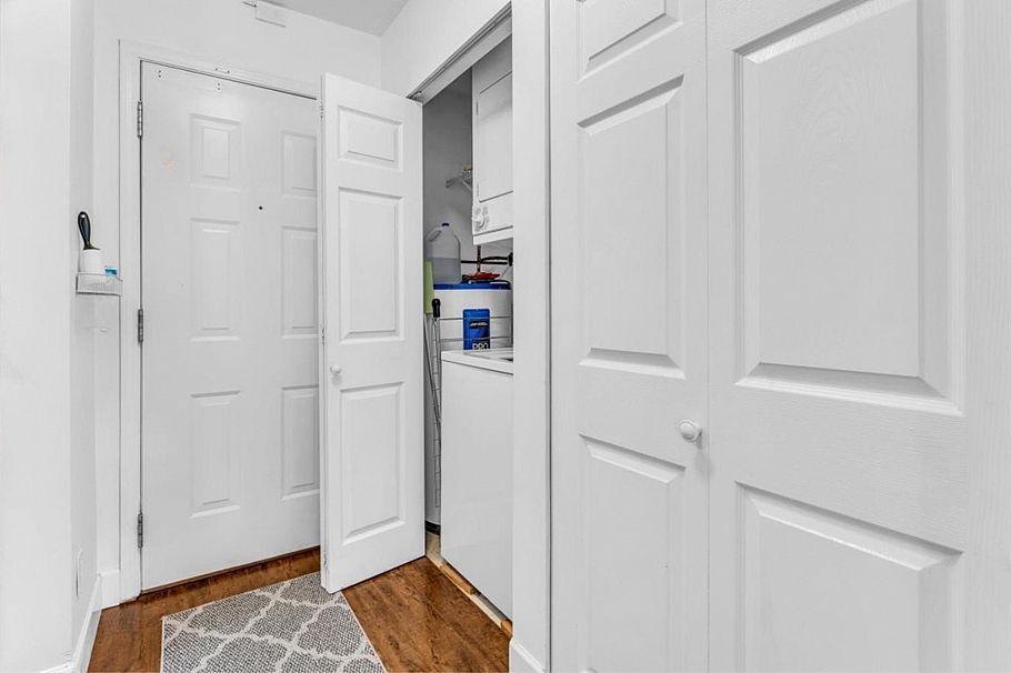 307 876 W 16th Avenue Vancouver, BC - 20