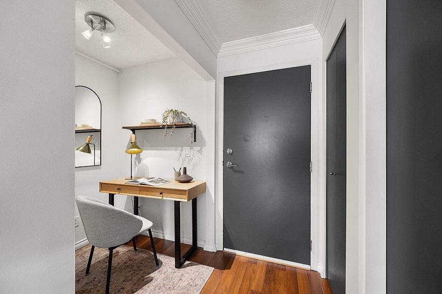 301 124 W 3rd Street North Vancouver, BC - 23