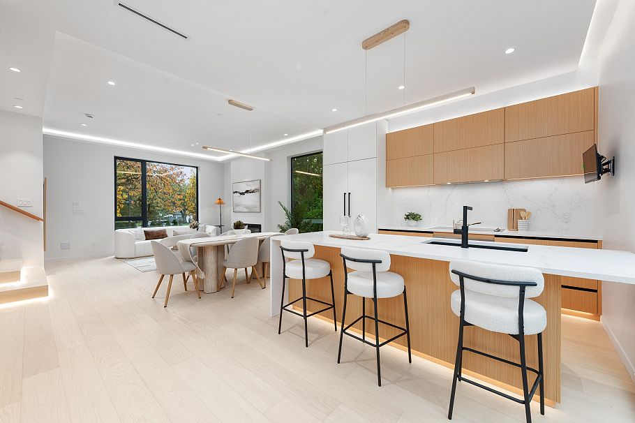 2 1595 W 66th Avenue Vancouver, BC - 11