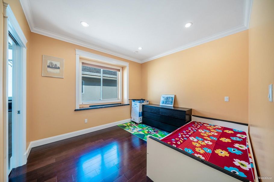 6830 Vivian Street Vancouver, BC - 17