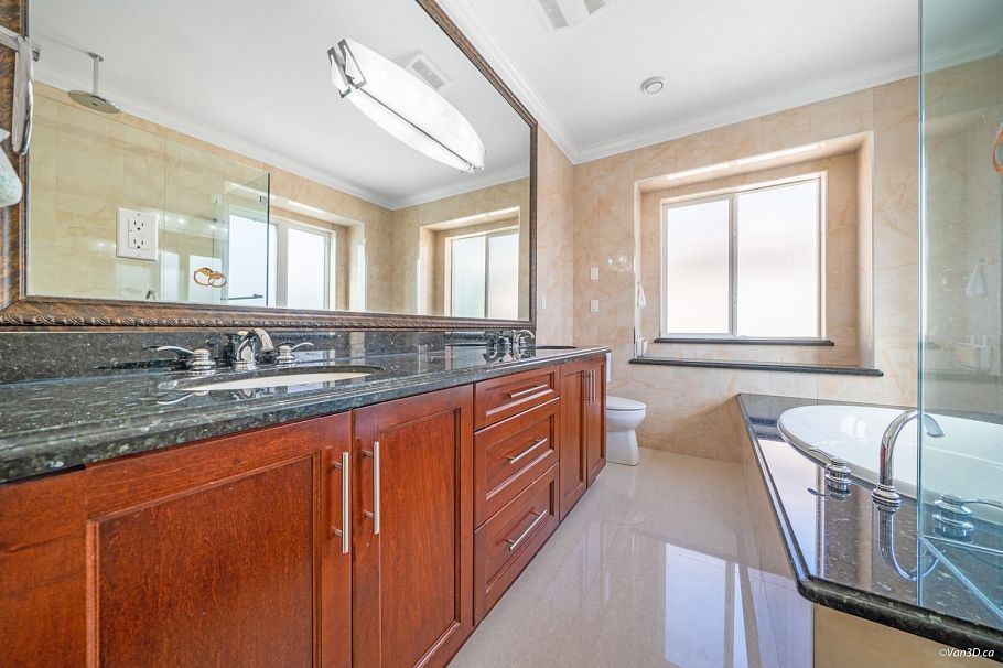 6830 Vivian Street Vancouver, BC - 15