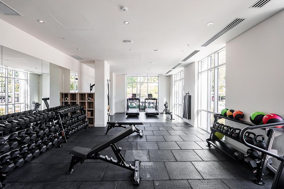 605 2325 Emery Court North Vancouver, BC - 37