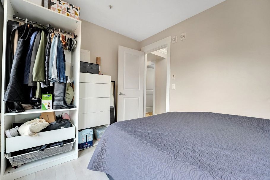 309 857 W 15th Street North Vancouver, BC - 25