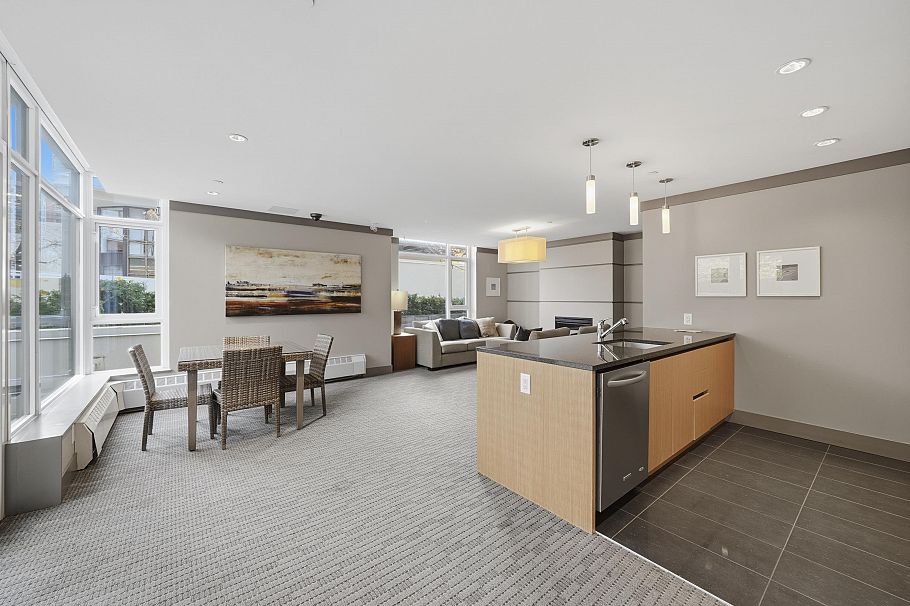 408 135 W 2nd Street North Vancouver, BC - 34