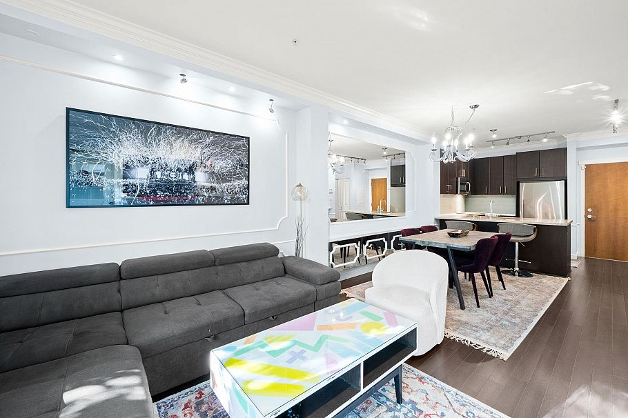 127 119 W 22nd Street North Vancouver, BC - 6