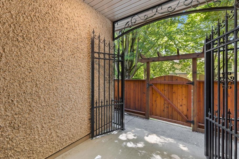 8291 Laurel Street Vancouver, BC - 8