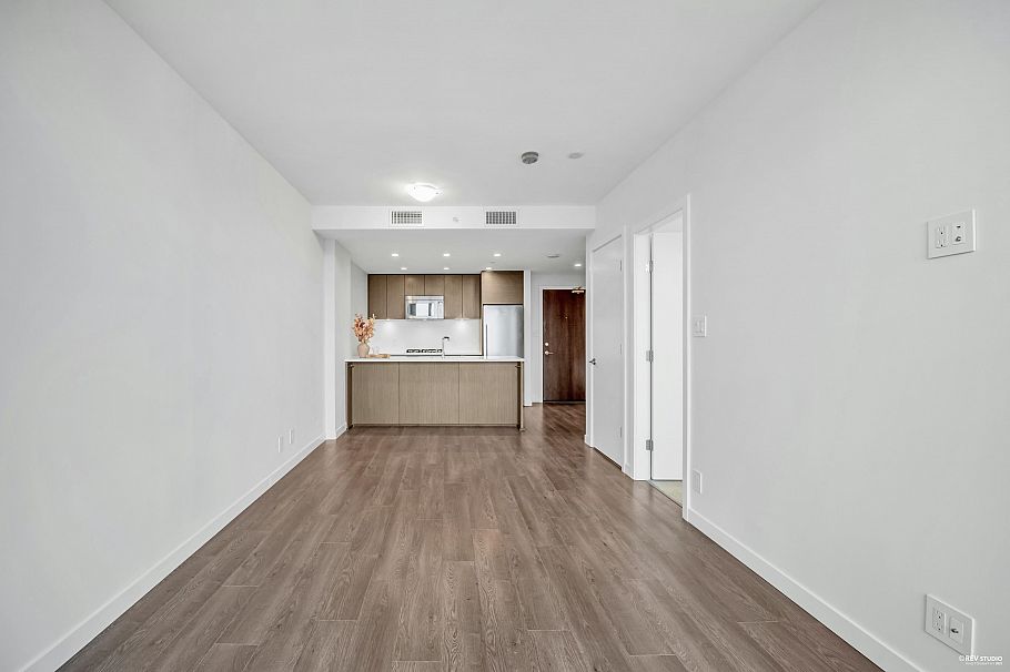 1610 125 E 14th Street North Vancouver, BC - 13