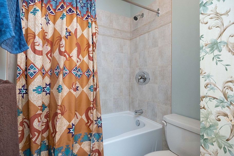 14 251 W 14th Street North Vancouver, BC - 16