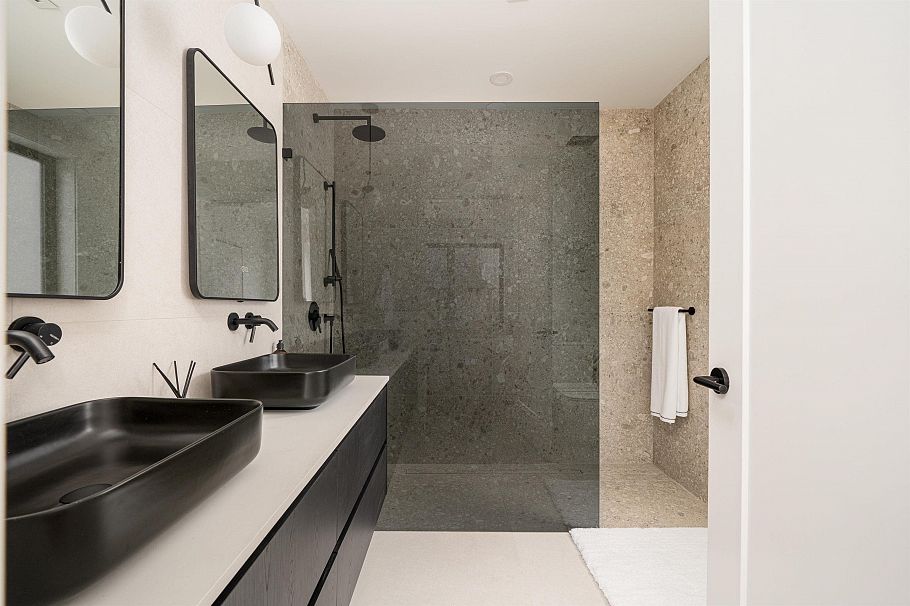 838 W 64th Avenue Vancouver, BC - 14