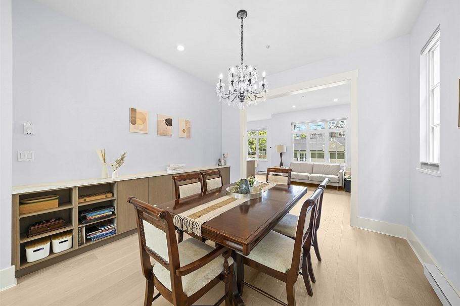 3711 W 11th Avenue Vancouver, BC - 10