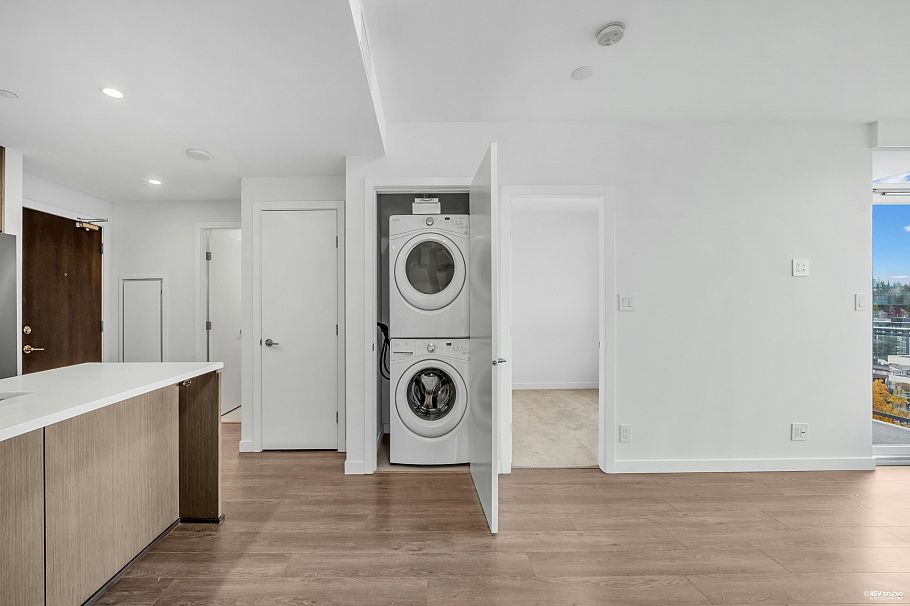 1610 125 E 14th Street North Vancouver, BC - 22