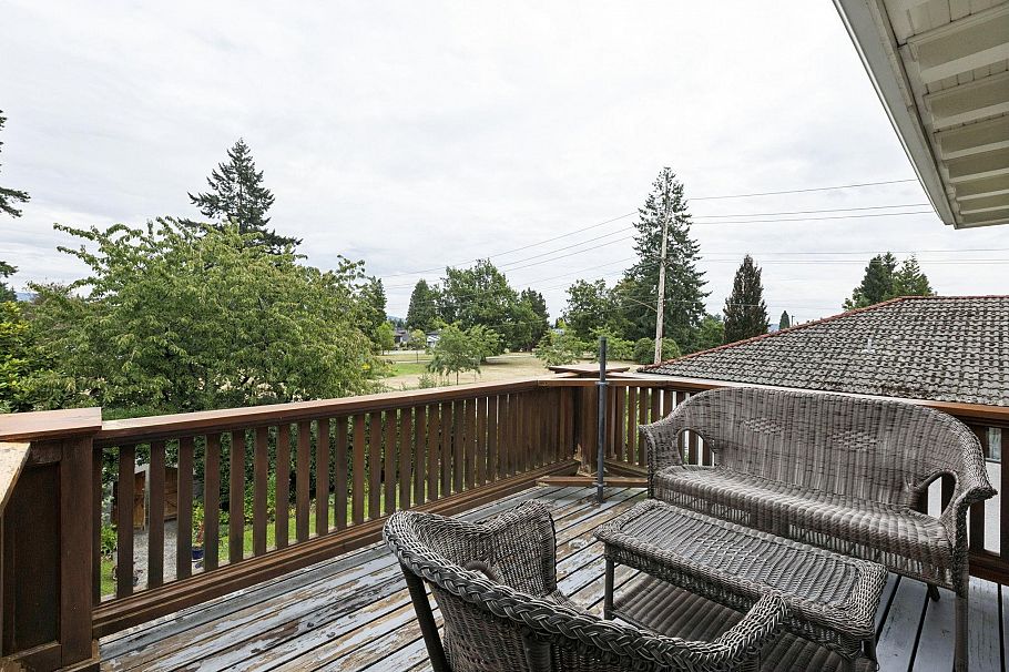 1617 W Grand Boulevard North Vancouver, BC - 28