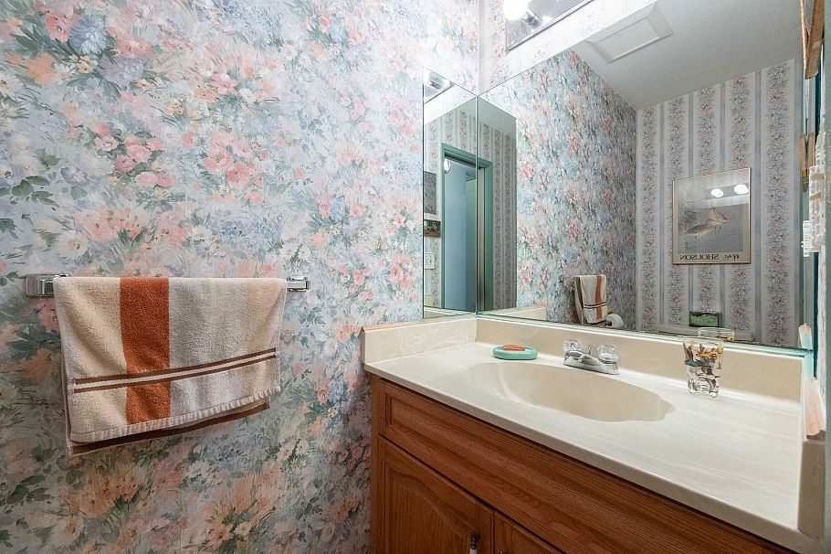 14 251 W 14th Street North Vancouver, BC - 12